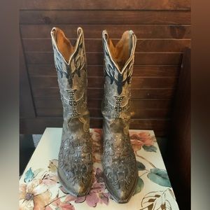 Johnny Ringo SZ 9.5 cowgirl boots used great condition.
